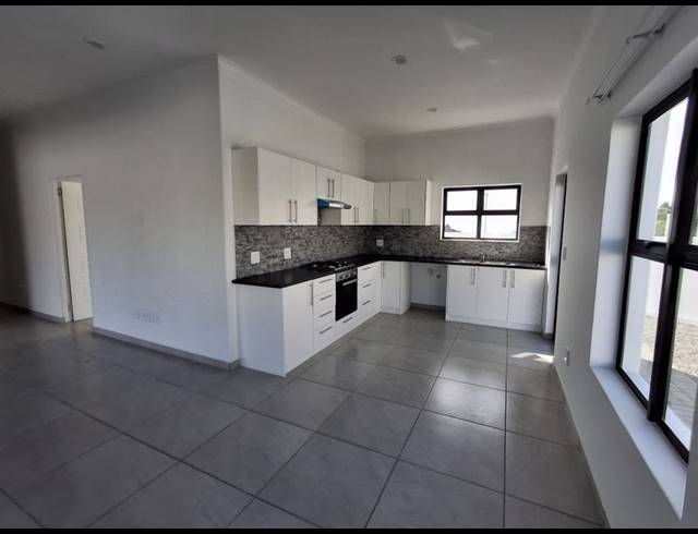 3 BEDROOM HOUSE FOR SALE IN ST HELENA VIEWS